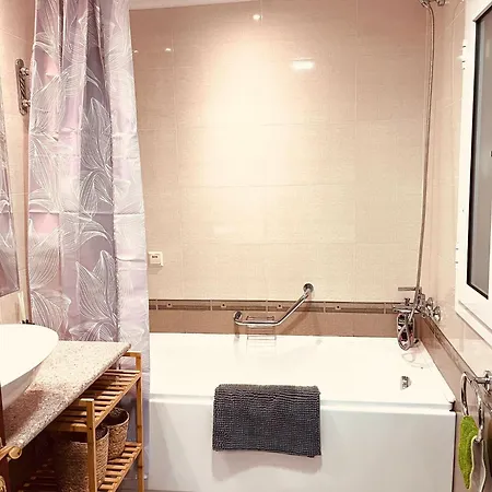 アパート The Retreat バンスコ